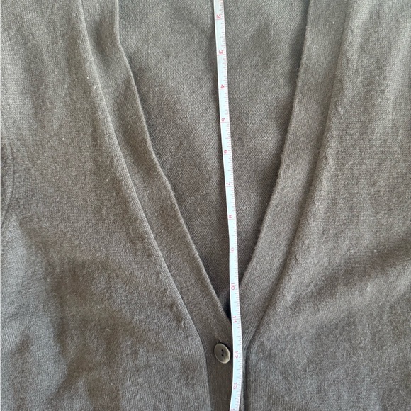 Uniqlo Mocha Cashmere V-neck Cardigan - Picture 7 of 8